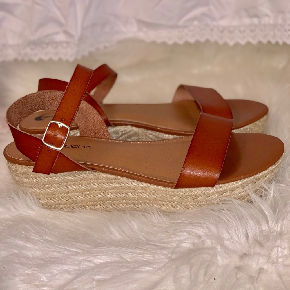 BROWN PLATFORMS - Picture 2 of 2